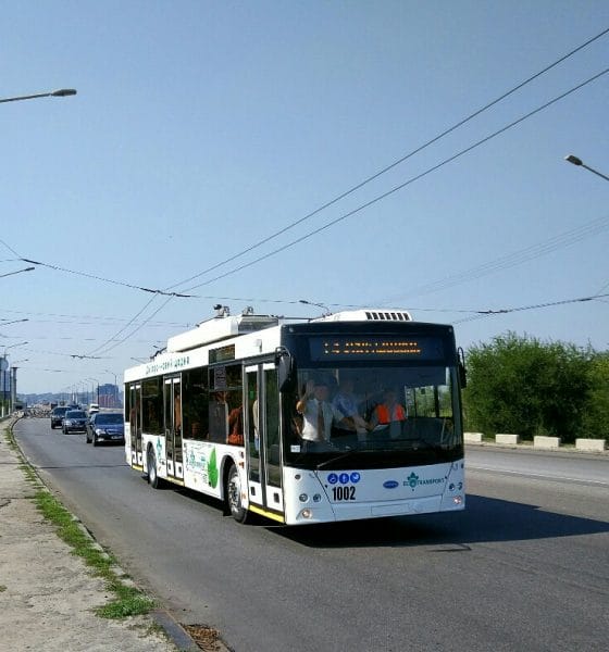 Druzhkovka trolleybus s avtonomn m khodom
