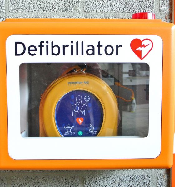 defibrillator 809448 1280