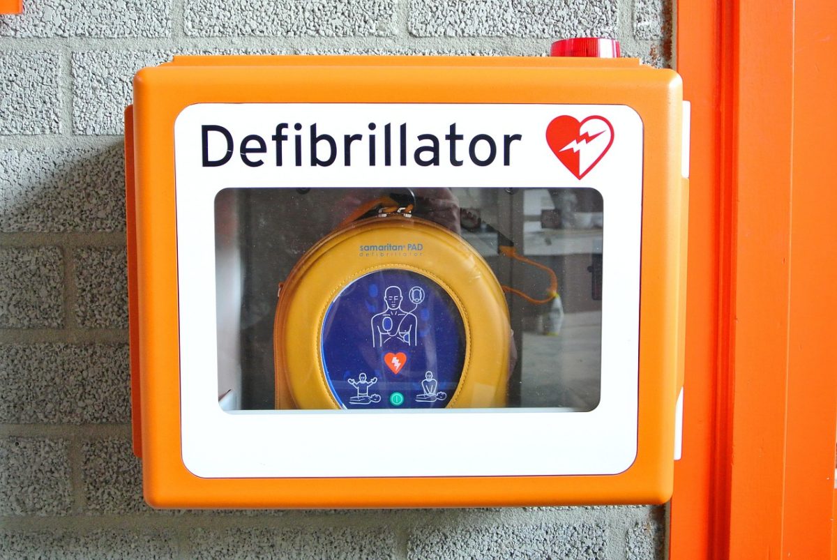 defibrillator 809448 1280