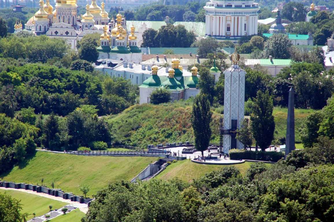 Holodomor Genocide Memorial Kyiv e1561119091362