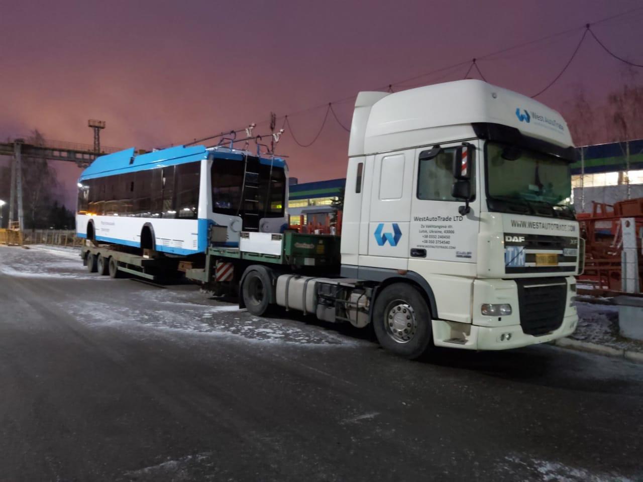 До Маріуполя везуть першу партію білоруських тролейбусів (ФОТО), ШоТам