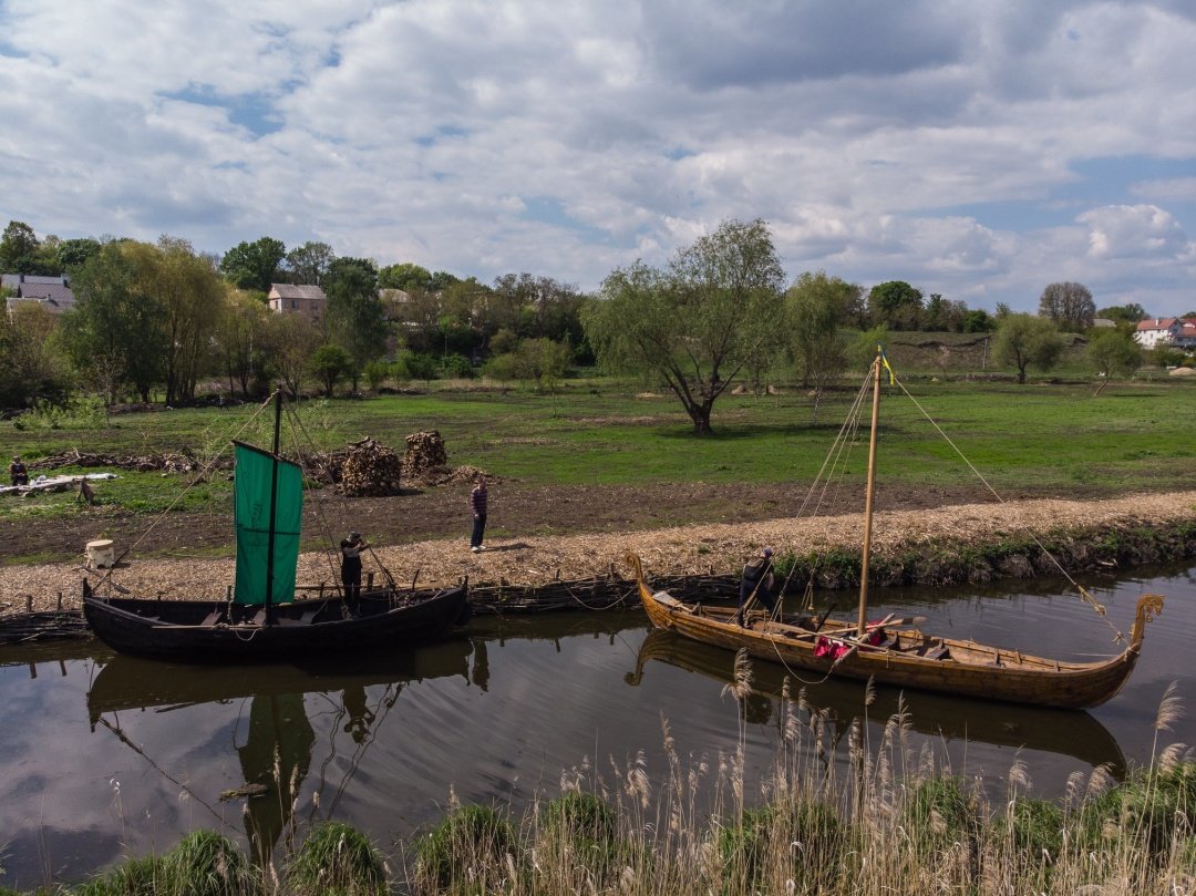 Городище парк. Ставок Басів Кут.