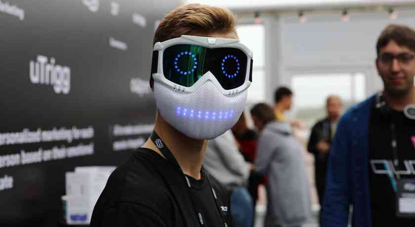 Електронна маска від стартапу Qudi 