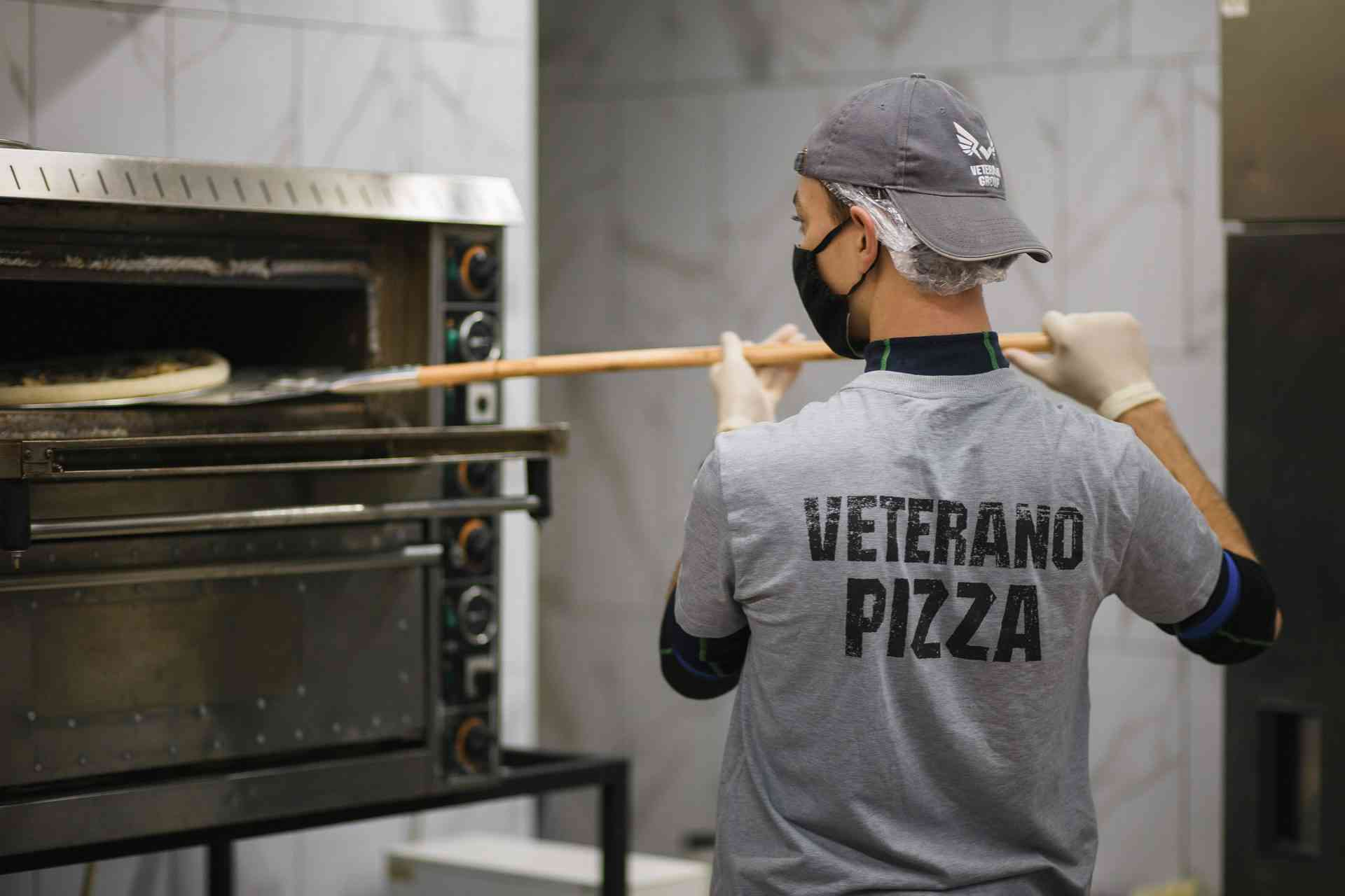 Працівники піцерії Veterano Pizza.