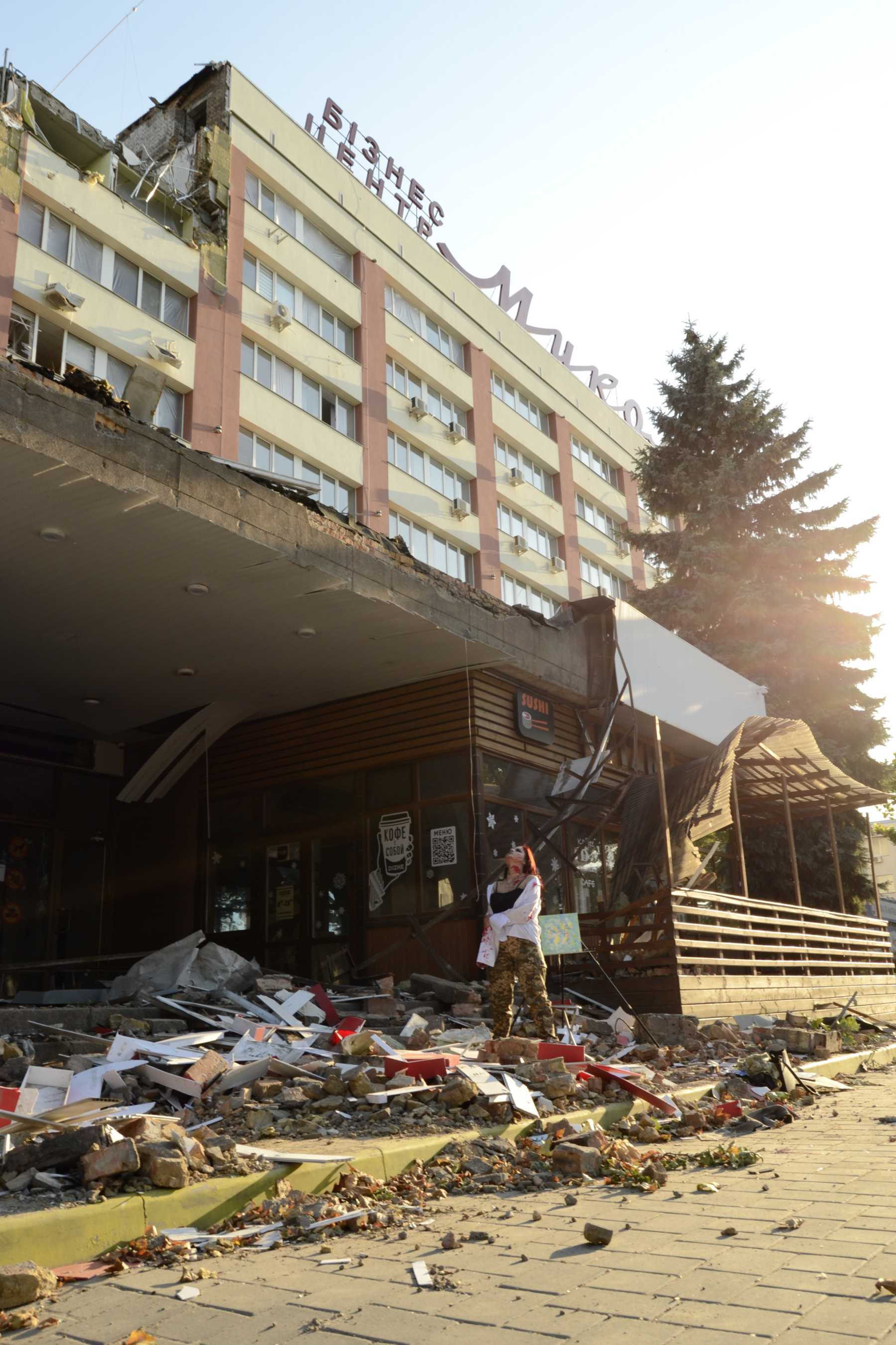 Зруйнована будівля в центрі Миколаєва